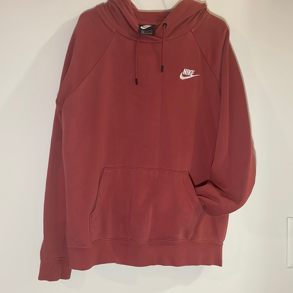 Medium Nike sweatshirt with hood